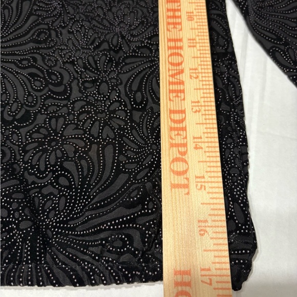 Anama Black Velvet Burnout Floral, Off Shoulder. Elastic Waist and Cuffs, Lined - Picture 13 of 13